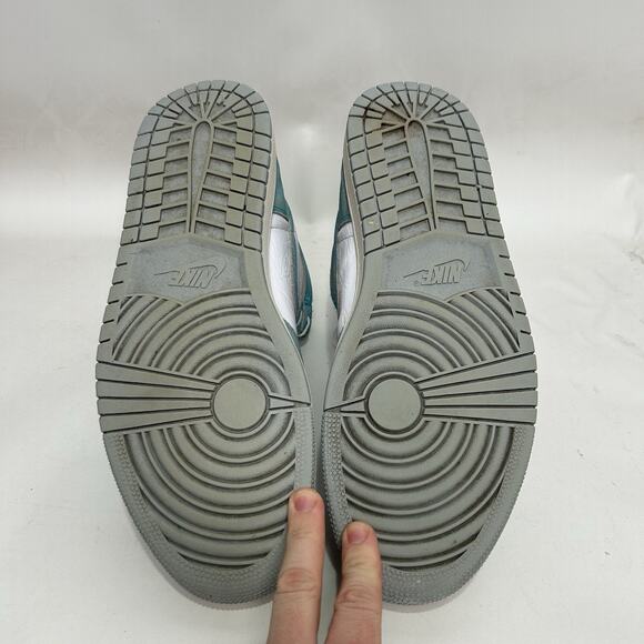 Nike Air Jordan 1 Retro OG High “Turbo Green” 2019 - Picture 7 of 9